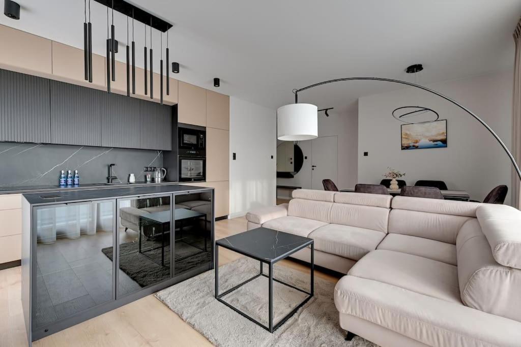 Zajezdnia Wrzeszcz 2 By Grand Apartments Gdansk Dış mekan fotoğraf
